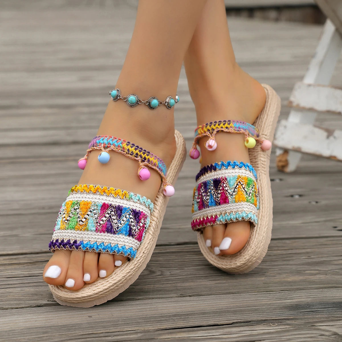 Women Slippers Outdoor Flat Designer Shoes Women Plus Size Bohemian Ethnic Sandals Fashion Tassel Beach Slippers Slides Women