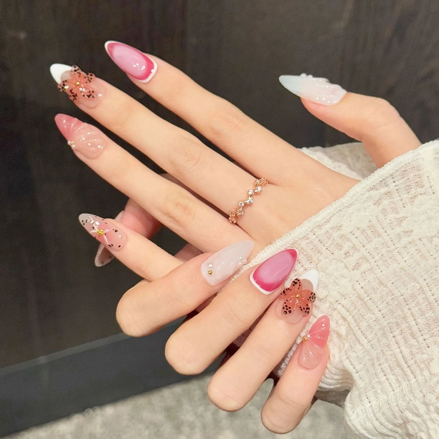 10PCS Almond Handmade Press On Nails,Fresh And Gentle,Suitable For Festivals Parties And Daily Wear.
