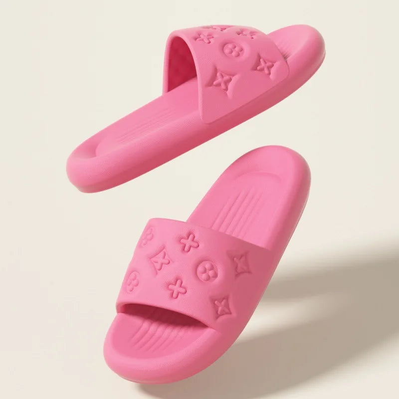 High end fashion cool slippers for women in summer, with a sense of stepping on poop, thick bottom bathroom EVA slippers