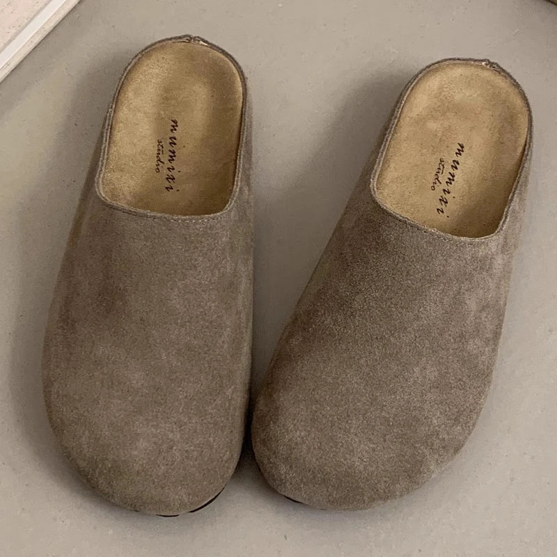 2026 new women's fashion flat slippers, outdoor comfortable soft-soled mule shoes, vintage home slippers, anti-slip beach shoes