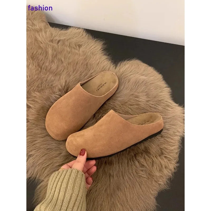 2026 new women's fashion flat slippers, outdoor comfortable soft-soled mule shoes, vintage home slippers, anti-slip beach shoes