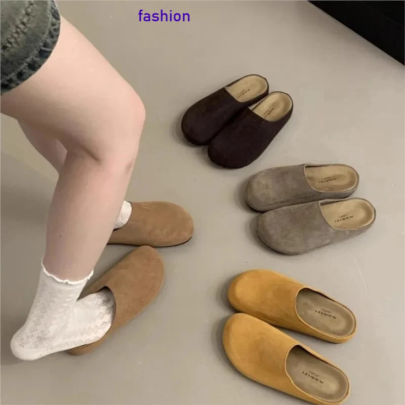 2026 new women's fashion flat slippers, outdoor comfortable soft-soled mule shoes, vintage home slippers, anti-slip beach shoes