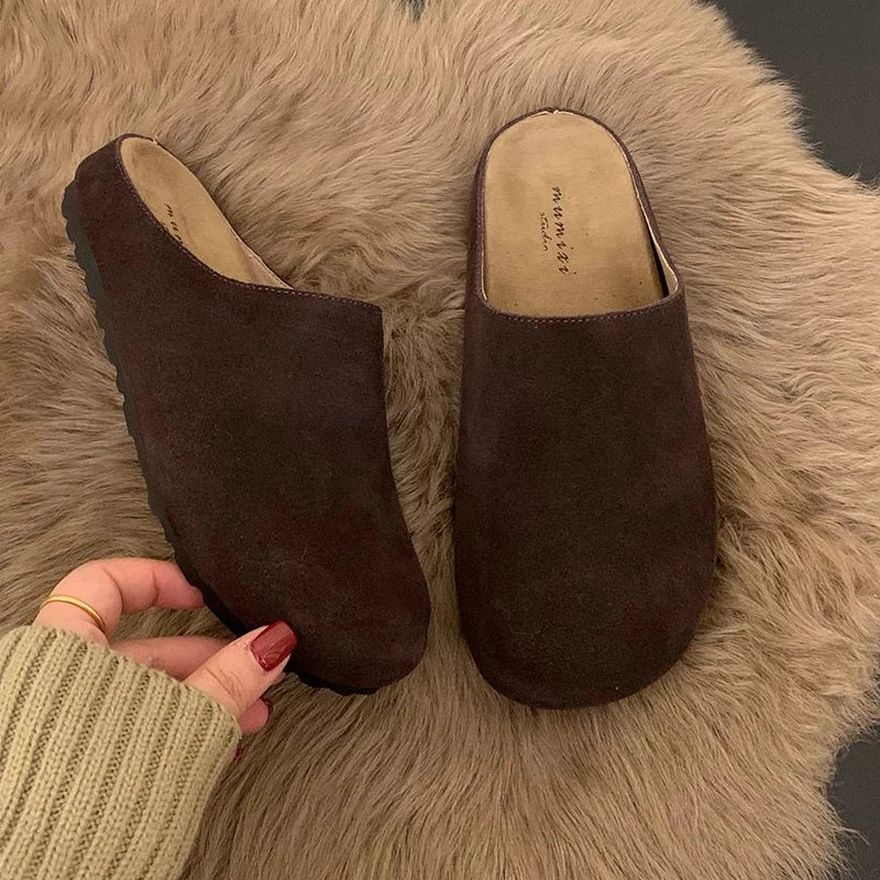 2026 new women's fashion flat slippers, outdoor comfortable soft-soled mule shoes, vintage home slippers, anti-slip beach shoes