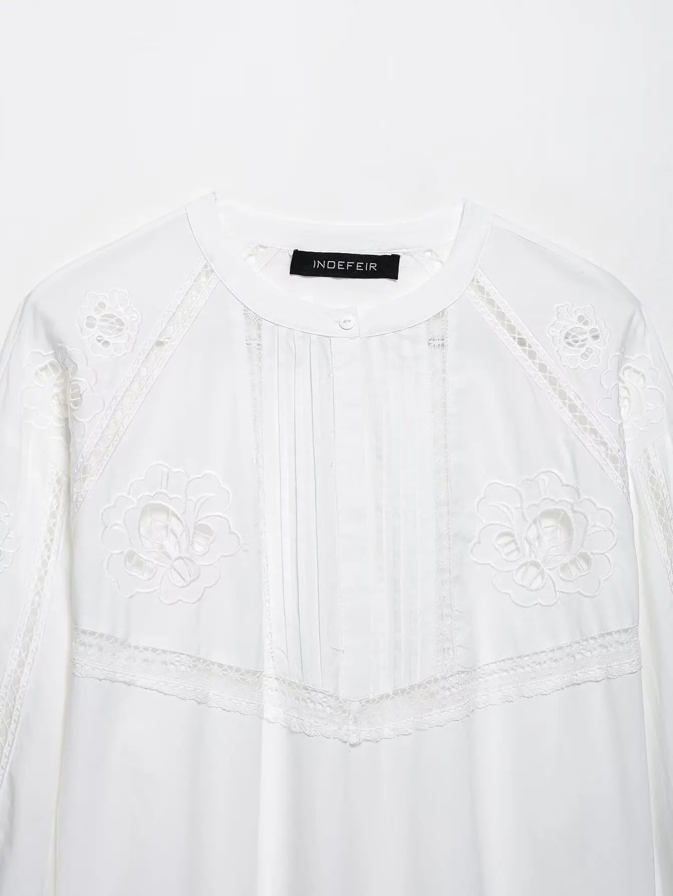 KONDALA Women Elegant Embroidered Set White Shorts Set O-Neck Loose Shirt Lace Shorts 2025 Summer Fashion High Street Shorts Set